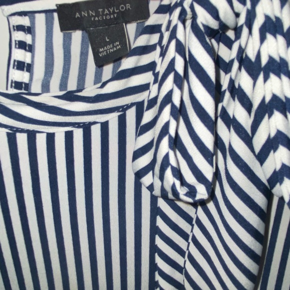 Ann Taylor blouse - Picture 3 of 3